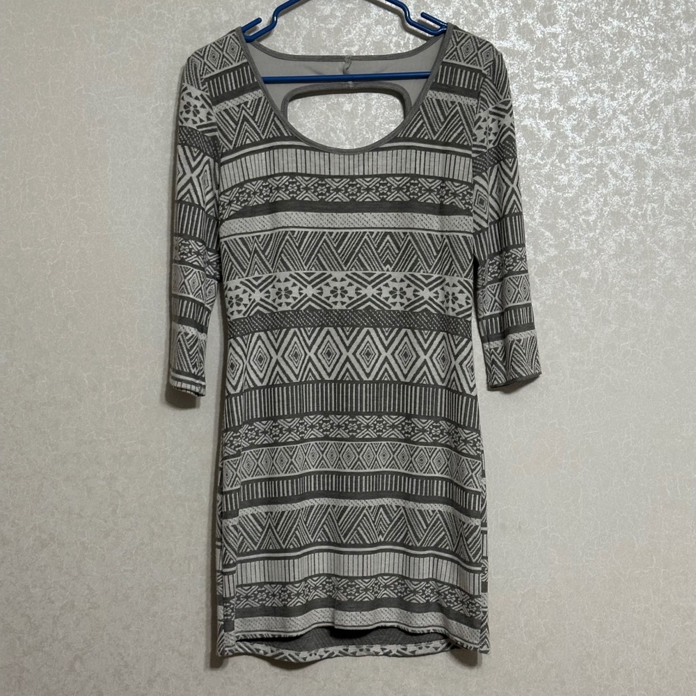 Trixxi Mini Dress Gray White Geometric Print Sheath 3/4 Sleeve Cutout Back XL